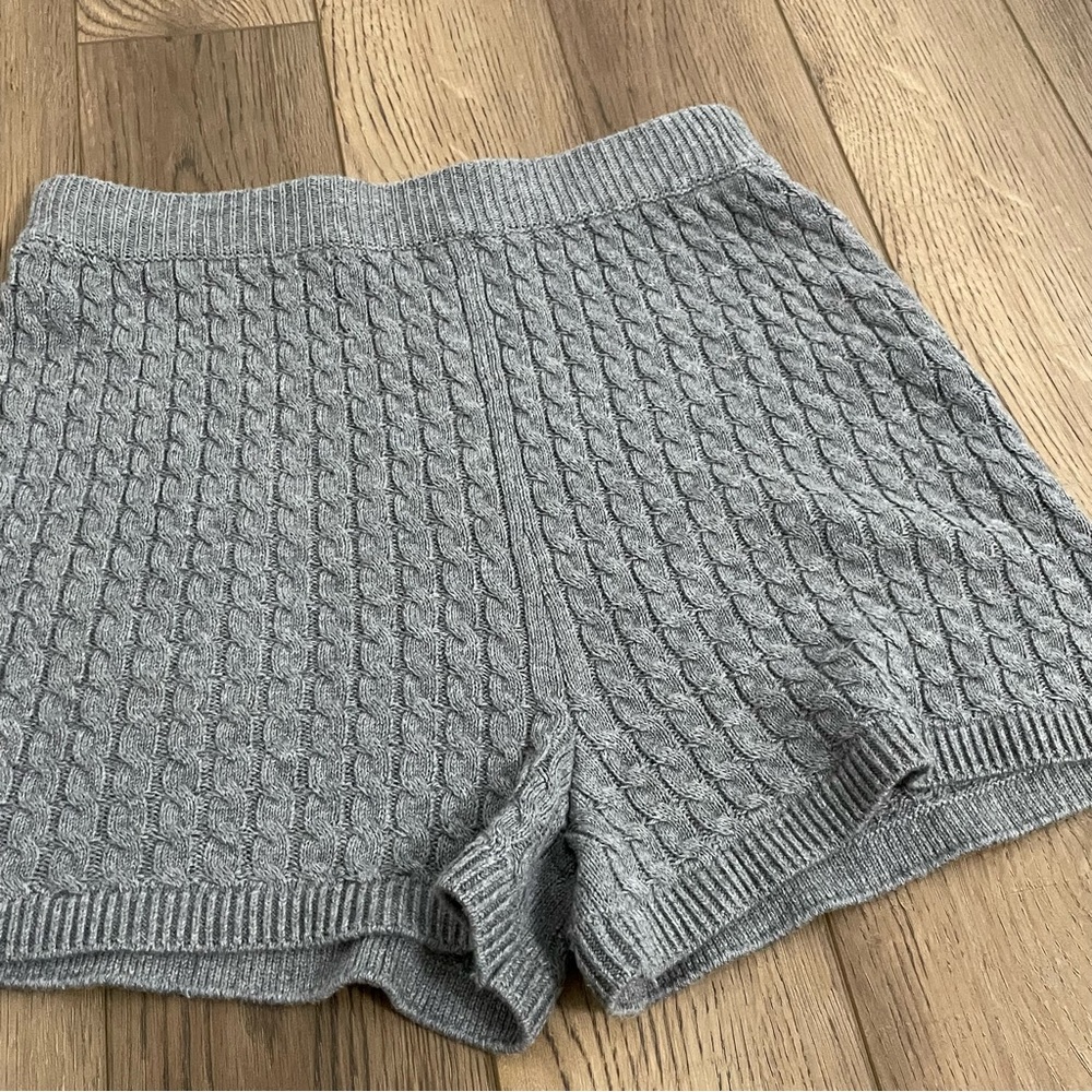 L’ academie Maja Knitted Gray Shorts - Picture 2 of 9